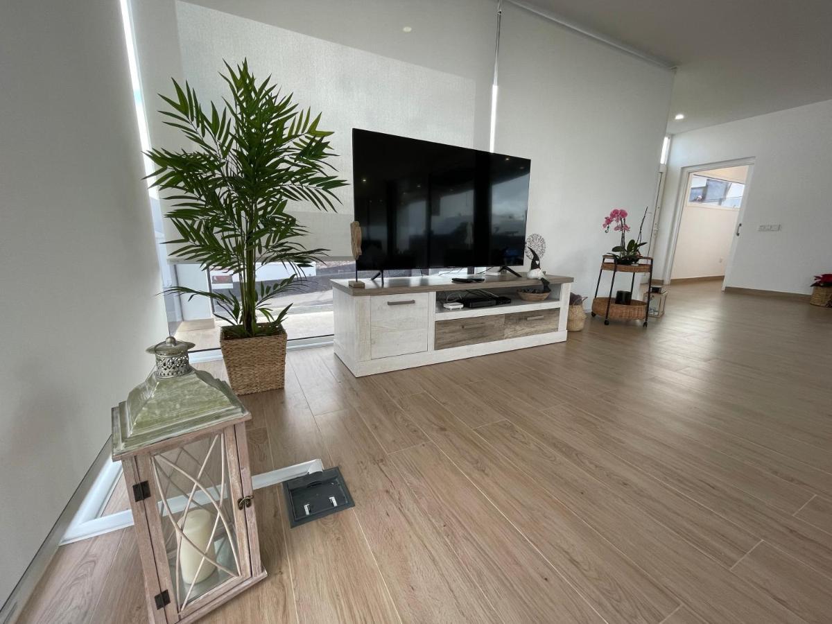 Eslanzarote Eco Villa Tony, Heated Pool, Jacuzzi, Sat Tv, Super Wifi La Costa Bagian luar foto