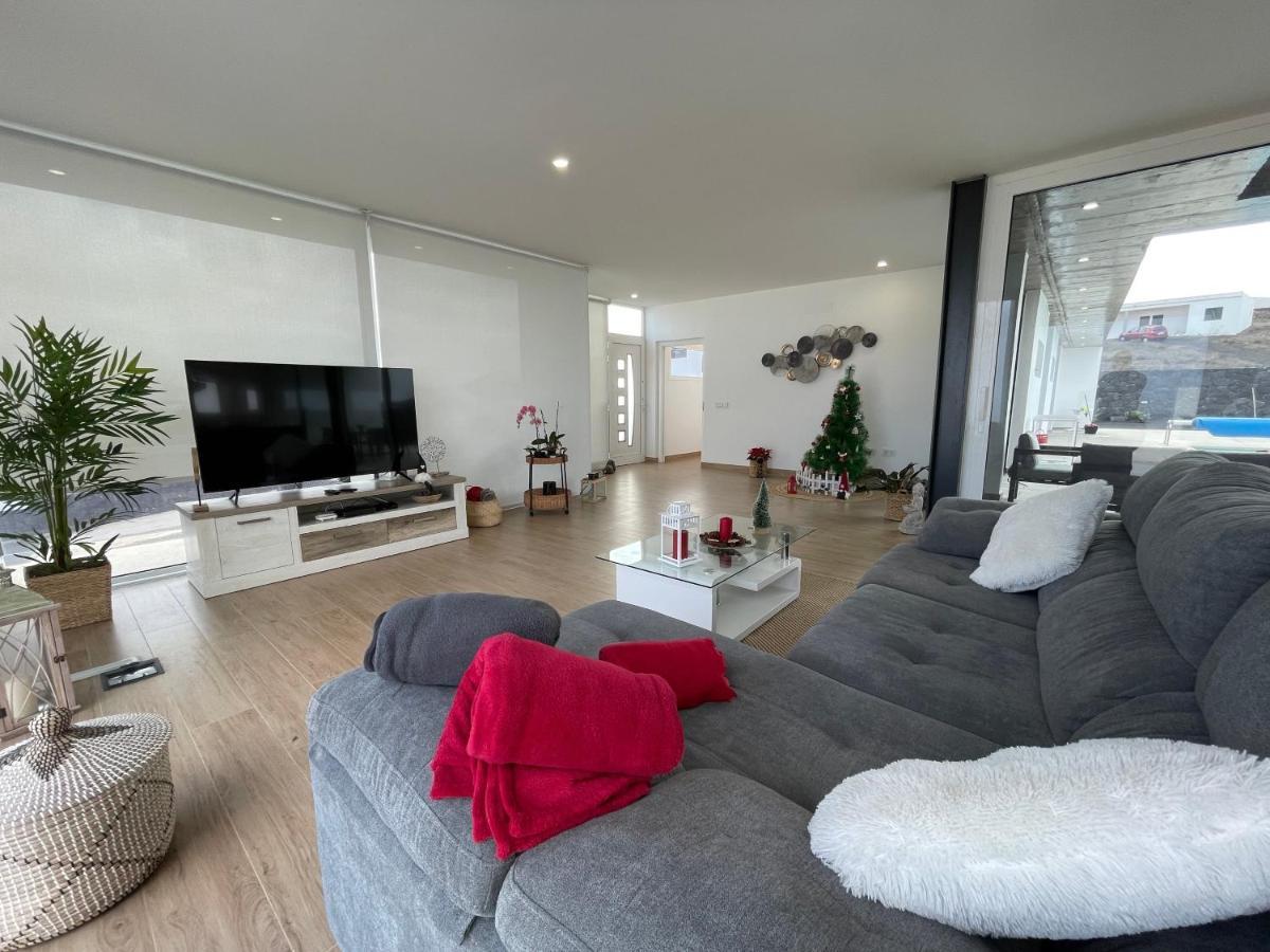 Eslanzarote Eco Villa Tony, Heated Pool, Jacuzzi, Sat Tv, Super Wifi La Costa Bagian luar foto