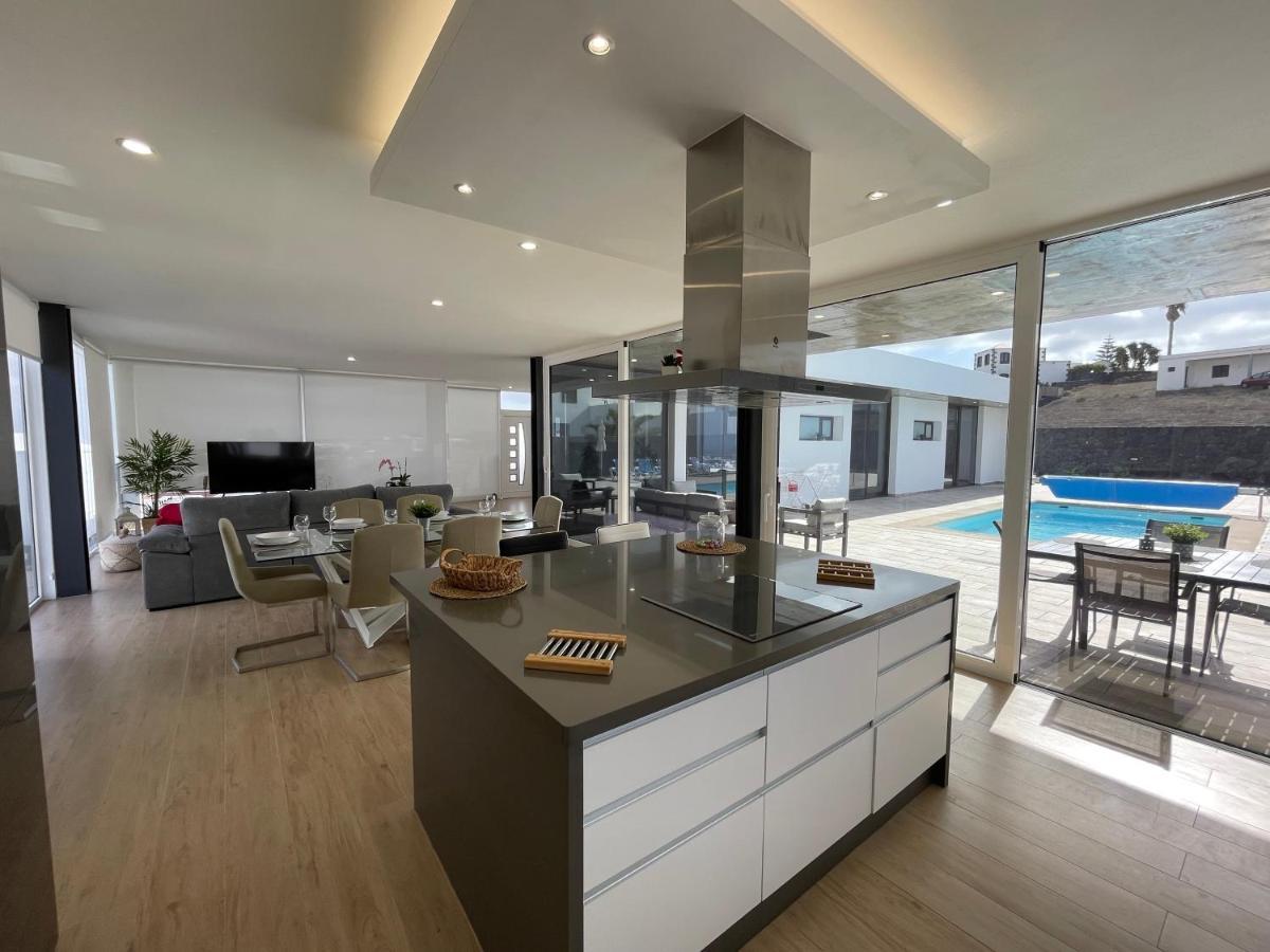 Eslanzarote Eco Villa Tony, Heated Pool, Jacuzzi, Sat Tv, Super Wifi La Costa Bagian luar foto