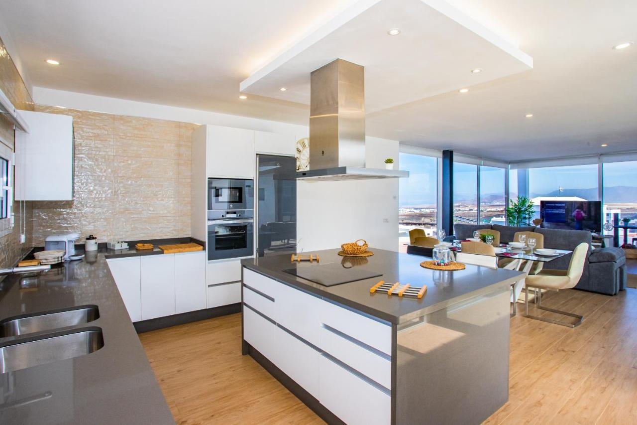 Eslanzarote Eco Villa Tony, Heated Pool, Jacuzzi, Sat Tv, Super Wifi La Costa Bagian luar foto