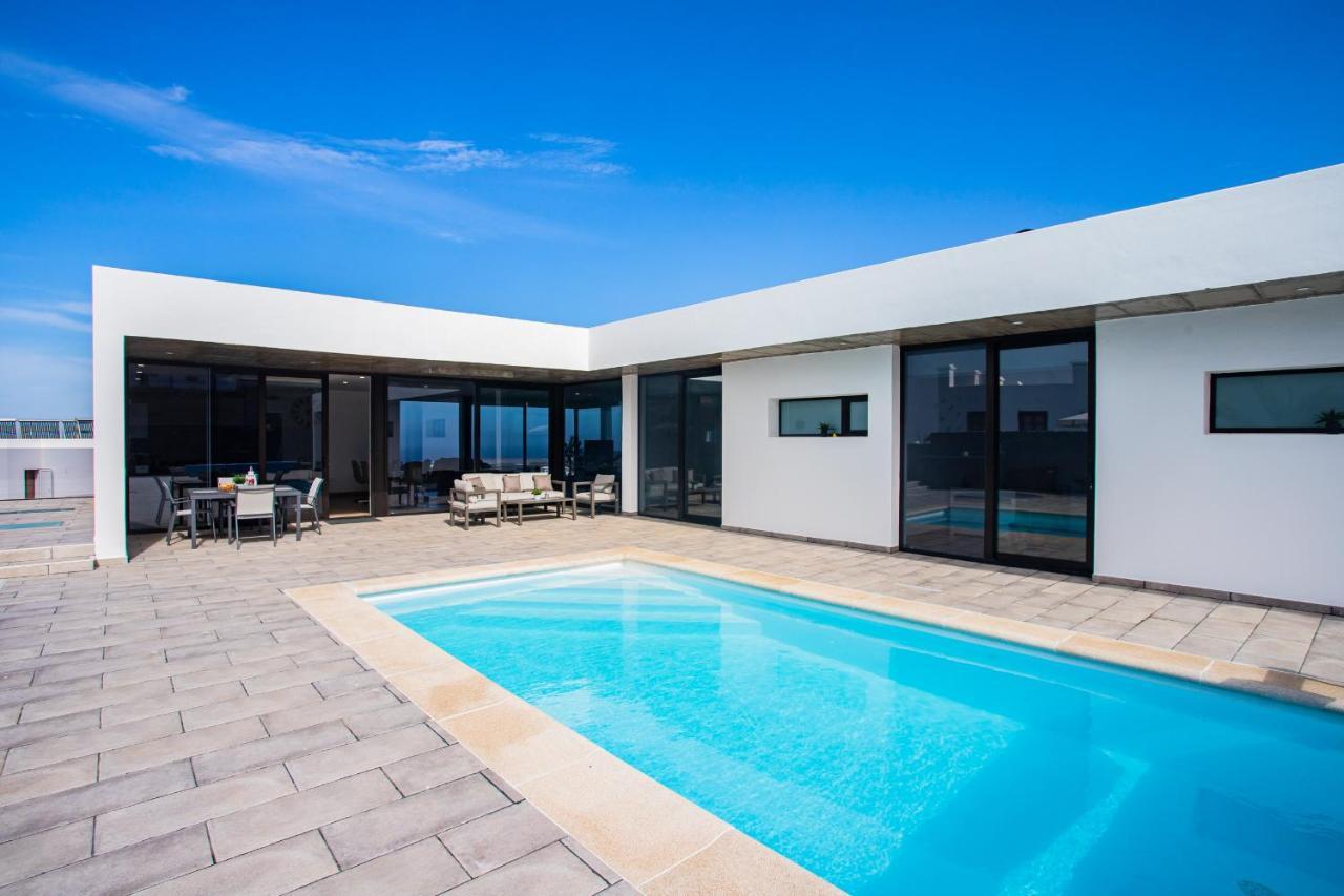 Eslanzarote Eco Villa Tony, Heated Pool, Jacuzzi, Sat Tv, Super Wifi La Costa Bagian luar foto