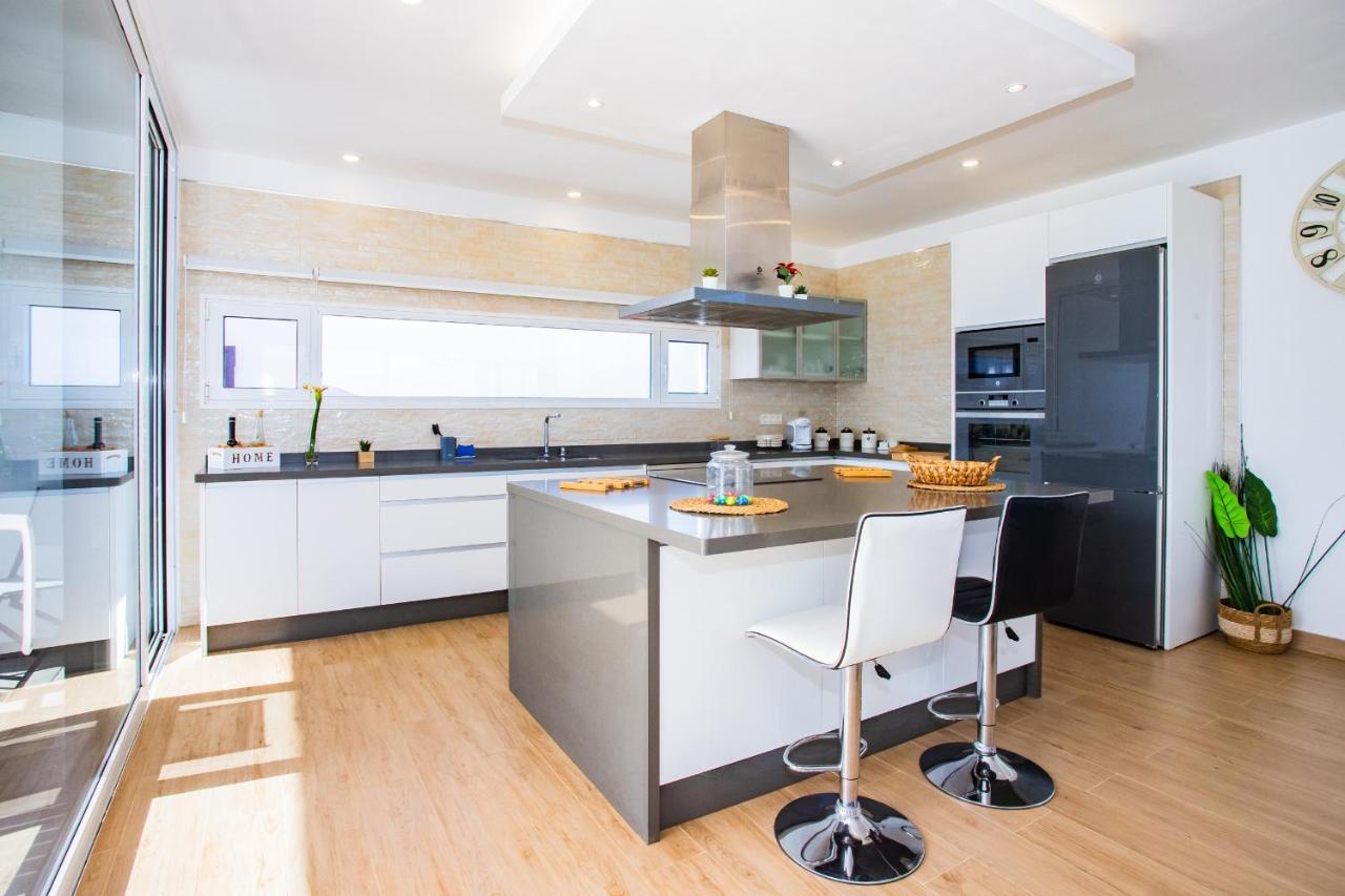 Eslanzarote Eco Villa Tony, Heated Pool, Jacuzzi, Sat Tv, Super Wifi La Costa Bagian luar foto